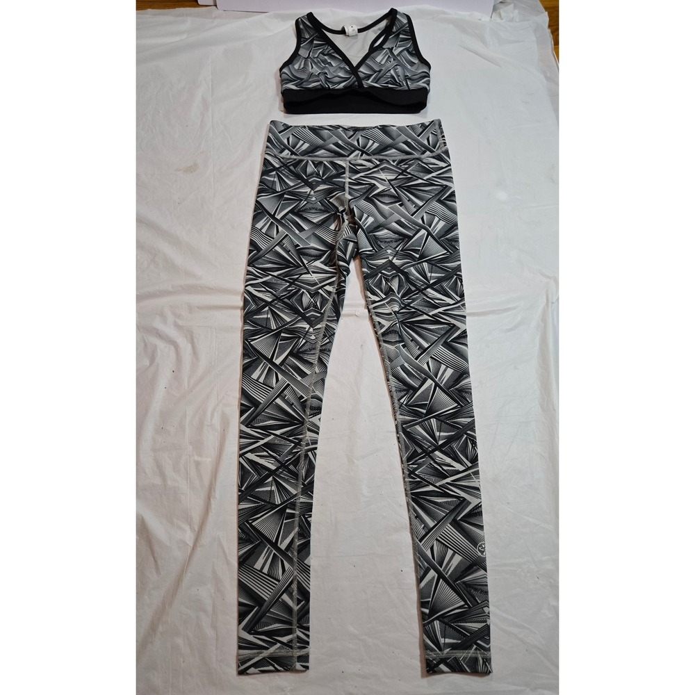 Zumba Wear Womens Small Black White Geometric Sports Bra Leggings Set Spicy